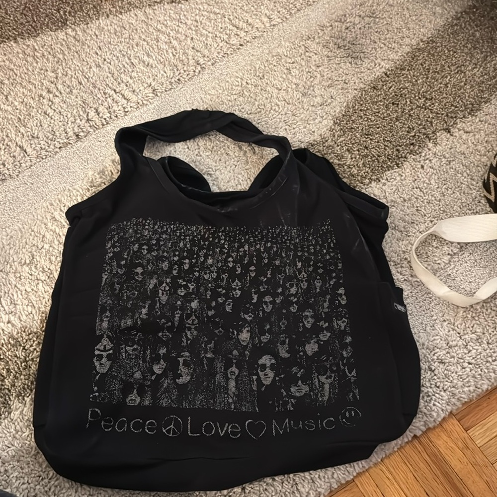 Lauren moshi “peace, love, music” tote bag.